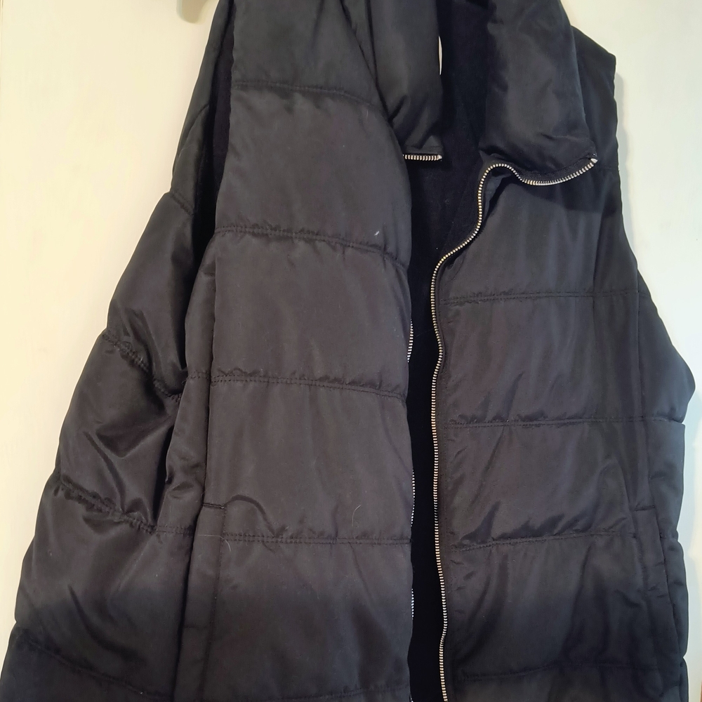 Old Navy Black Quilted Vest